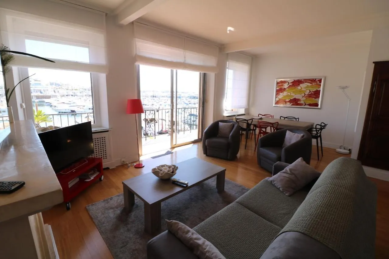 1 Bedroom With Direct View To The Old Port 267 Канны 0*,  Франция